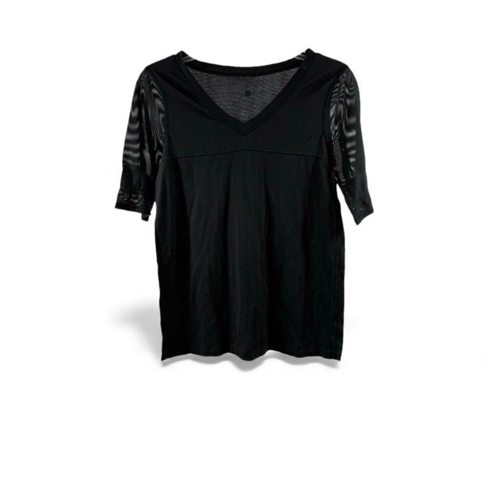 Lululemon Short Sleeve V Neck Top in Black Size 6